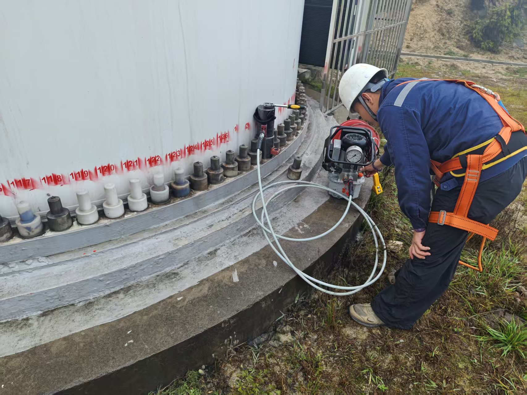 螺栓拉拔检测主要内容及常规检测方法