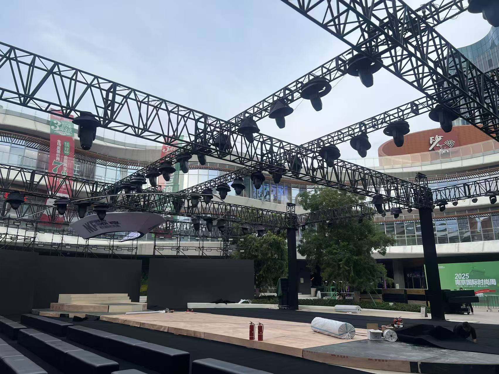 活动舞台安全检测：以专业守护演出安全与城市文化生命线