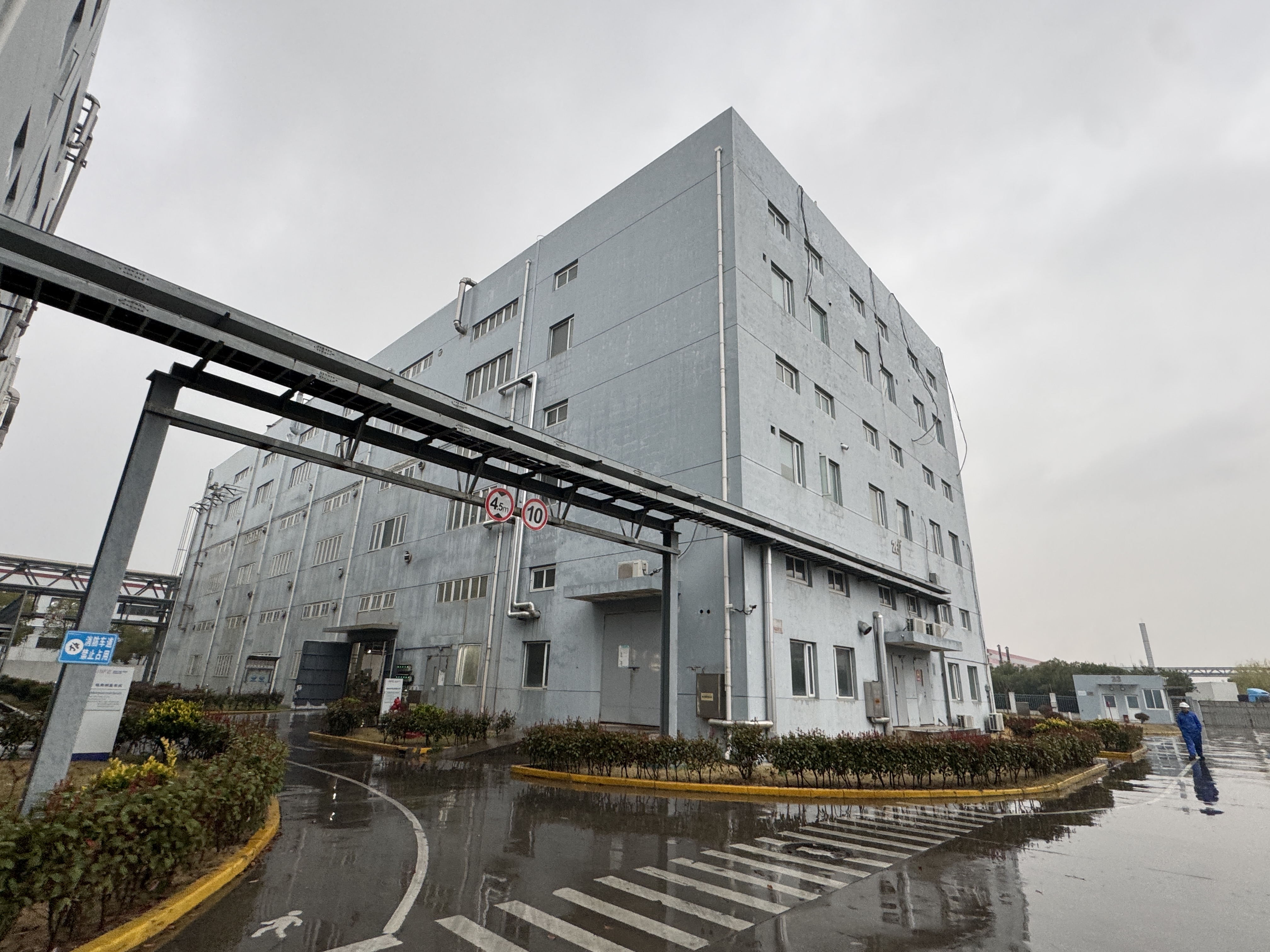 大厦裙楼安全性检测及抗震鉴定
