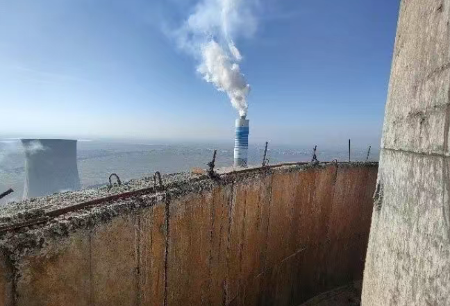 电厂烟囱实拍图
